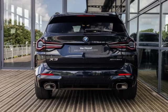 BMW X3 (2023) thumbnail 5