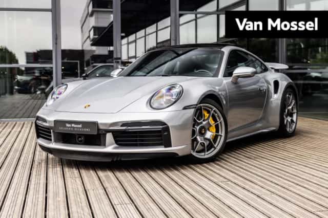 Porsche 911 (2022) thumbnail 1