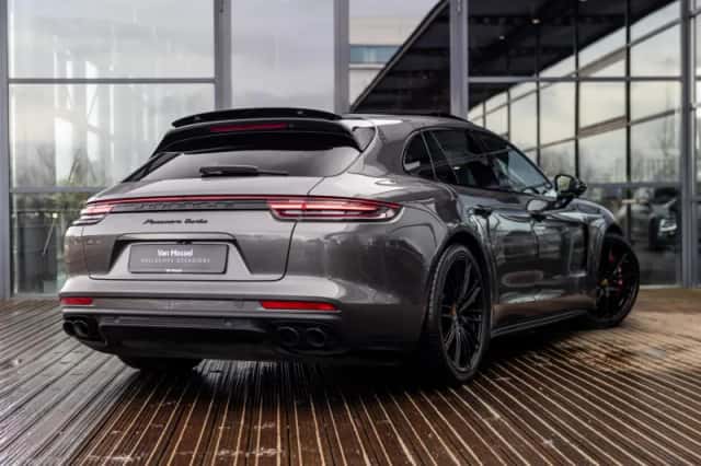 Porsche Panamera (2018) thumbnail 2