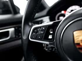 Porsche Panamera thumbnail 32
