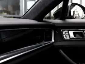 Porsche Panamera thumbnail 50