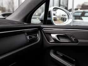 Porsche Macan thumbnail 14