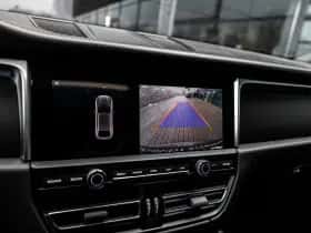Porsche Macan thumbnail 16