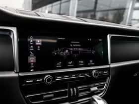 Porsche Macan thumbnail 19