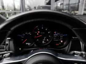 Porsche Macan thumbnail 32