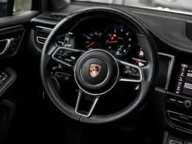 Porsche Macan thumbnail 49