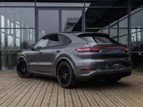Porsche Cayenne thumbnail 2