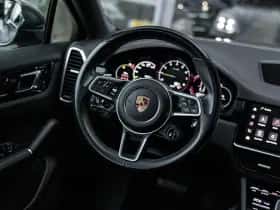 Porsche Cayenne thumbnail 16