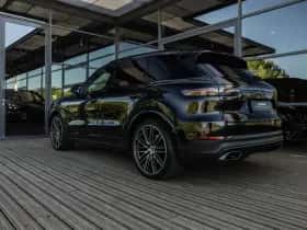 Porsche Cayenne thumbnail 9