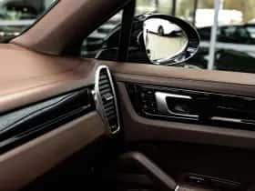 Porsche Cayenne thumbnail 33