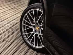 Porsche Cayenne thumbnail 35