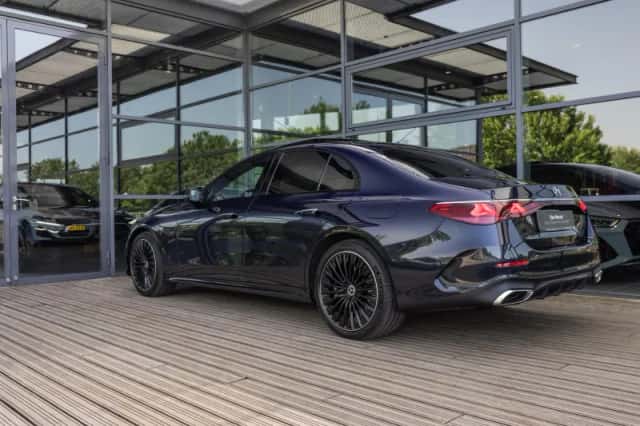Mercedes-Benz E-Klasse (2025) thumbnail 2