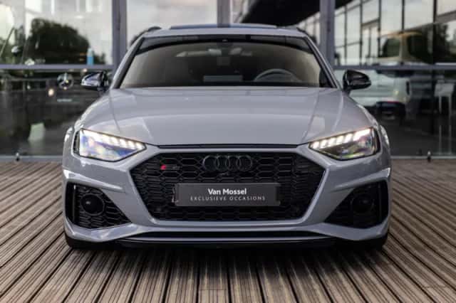Audi RS4 (2023) thumbnail 2