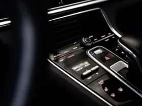 Porsche Panamera (2021) thumbnail 24