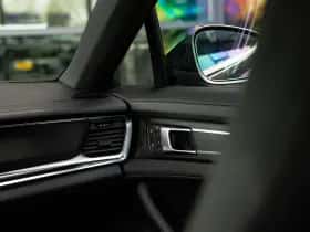Porsche Panamera thumbnail 33