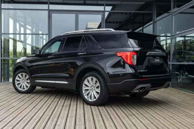 Ford Explorer (2022) thumbnail 4