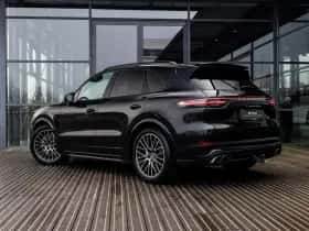 Porsche Cayenne thumbnail 2