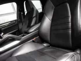 Porsche Cayenne thumbnail 29