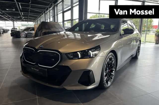 BMW i5 (2025) thumbnail 1