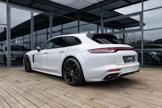 Porsche Panamera (2023) thumbnail 3