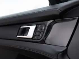 Porsche Panamera thumbnail 28