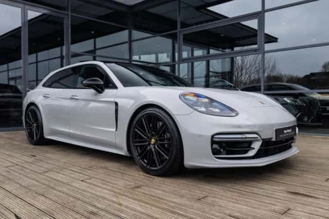 Porsche Panamera (2023) thumbnail 5