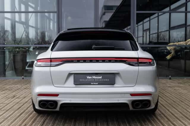 Porsche Panamera (2023) thumbnail 6