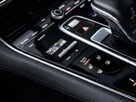 Porsche Panamera thumbnail 57