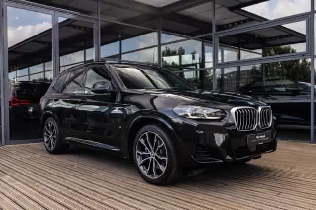 BMW X3 (2023) thumbnail 3