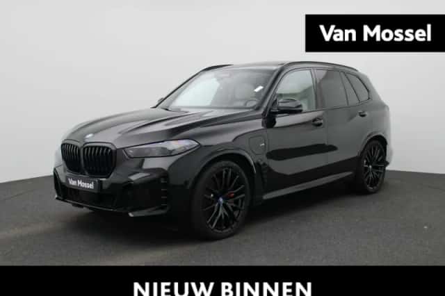 BMW X5 (2025) thumbnail 1