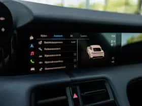 Porsche Taycan thumbnail 36
