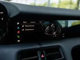 Porsche Taycan thumbnail 37