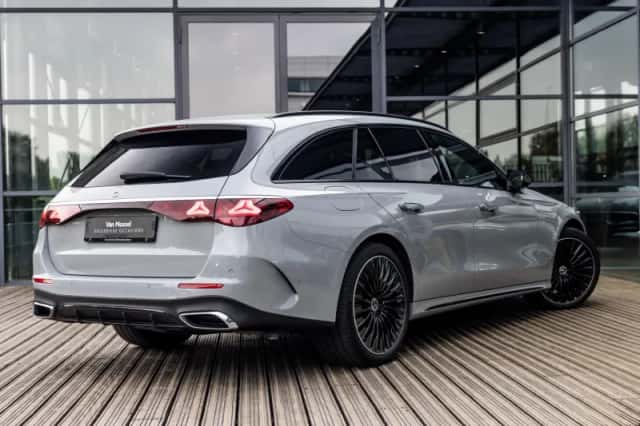 Mercedes-Benz E-Klasse (2026) thumbnail 2