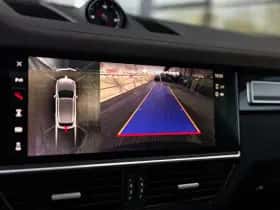 Porsche Cayenne thumbnail 16
