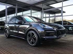 Porsche Cayenne thumbnail 3