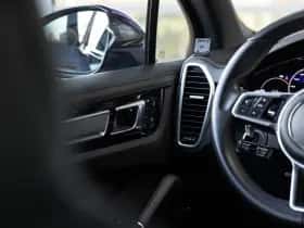 Porsche Cayenne thumbnail 41