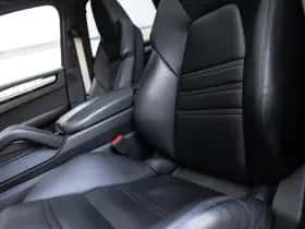 Porsche Cayenne thumbnail 47