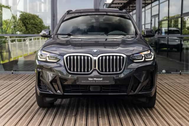 BMW X3 (2023) thumbnail 2