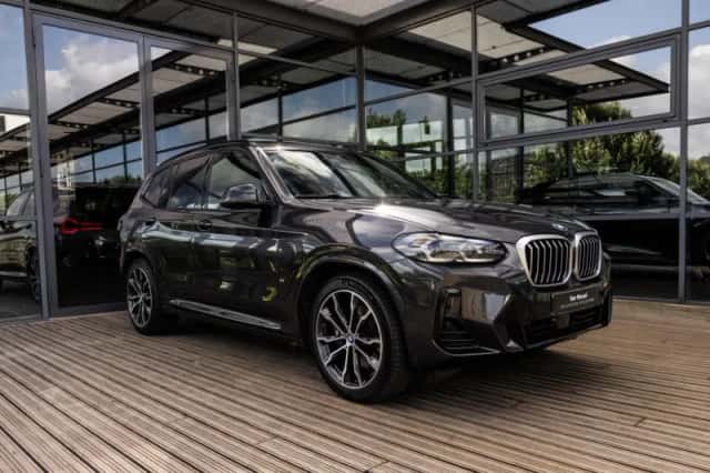 BMW X3 (2023) thumbnail 3
