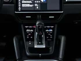 Porsche Cayenne thumbnail 35
