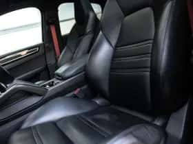Porsche Cayenne thumbnail 10