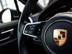 Porsche Cayenne thumbnail 29