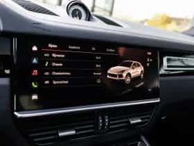 Porsche Cayenne thumbnail 37