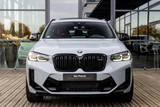BMW X4 (2021) thumbnail 2