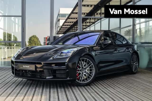 Porsche Panamera (2024) thumbnail 1