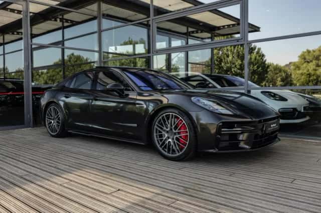 Porsche Panamera (2024) thumbnail 5