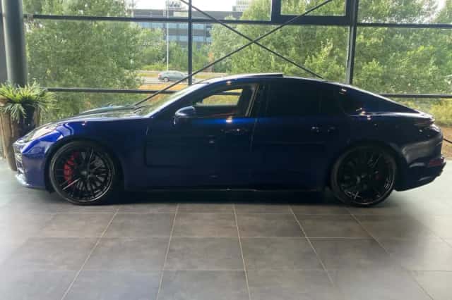 Porsche Panamera (2024) thumbnail 3