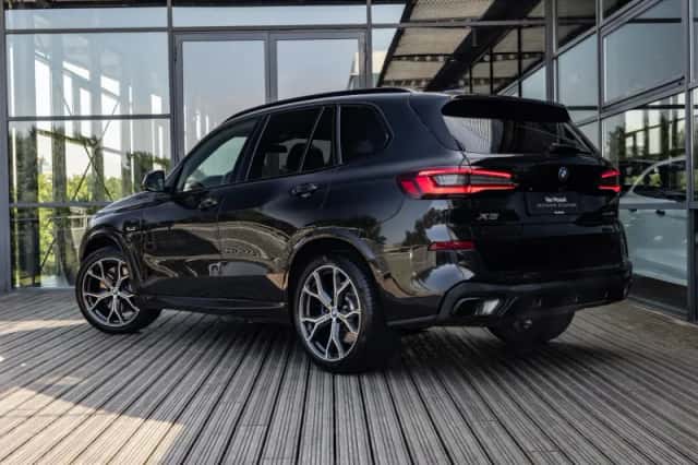 BMW X5 (2023) thumbnail 5