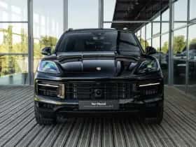 Porsche Cayenne thumbnail 3