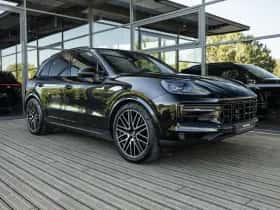 Porsche Cayenne (2025) thumbnail 5